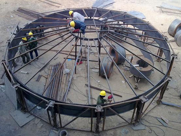 roof-welding-of-lipp-storage-silo